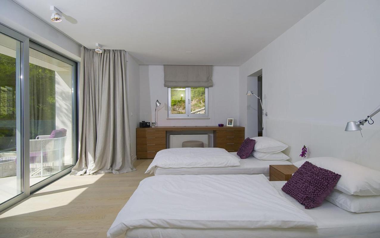 Selca  Luxury Seafront Villa My Dream With Private Pool, Jacuzzi And Staff At The Beach On Brac Island - Sumartin מראה חיצוני תמונה